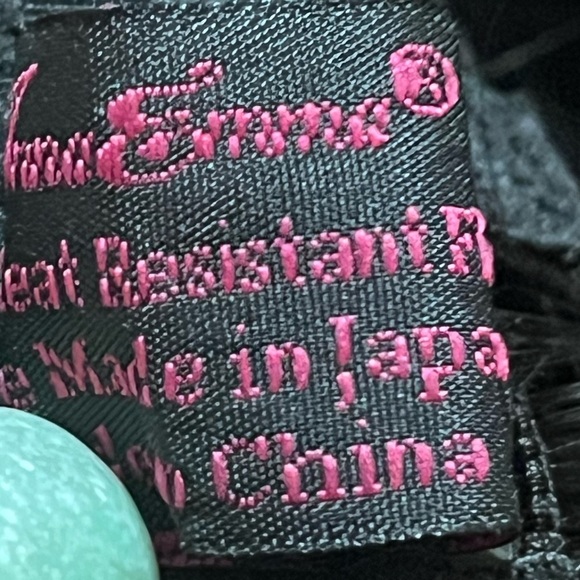 Anna Emma Elegant Black Wig with Bangs Soft Curls Women's Wig - Picture 7 of 7